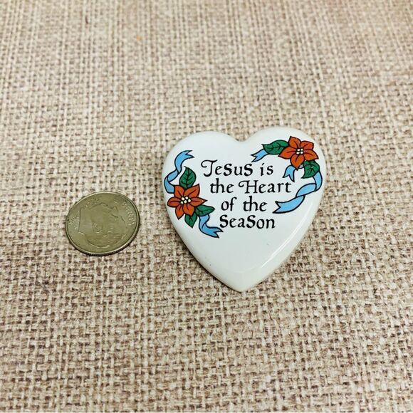 VTG Porcelain Jesus is the Heart of the Season Straight Back Pin 1994 - Picture 1 of 2